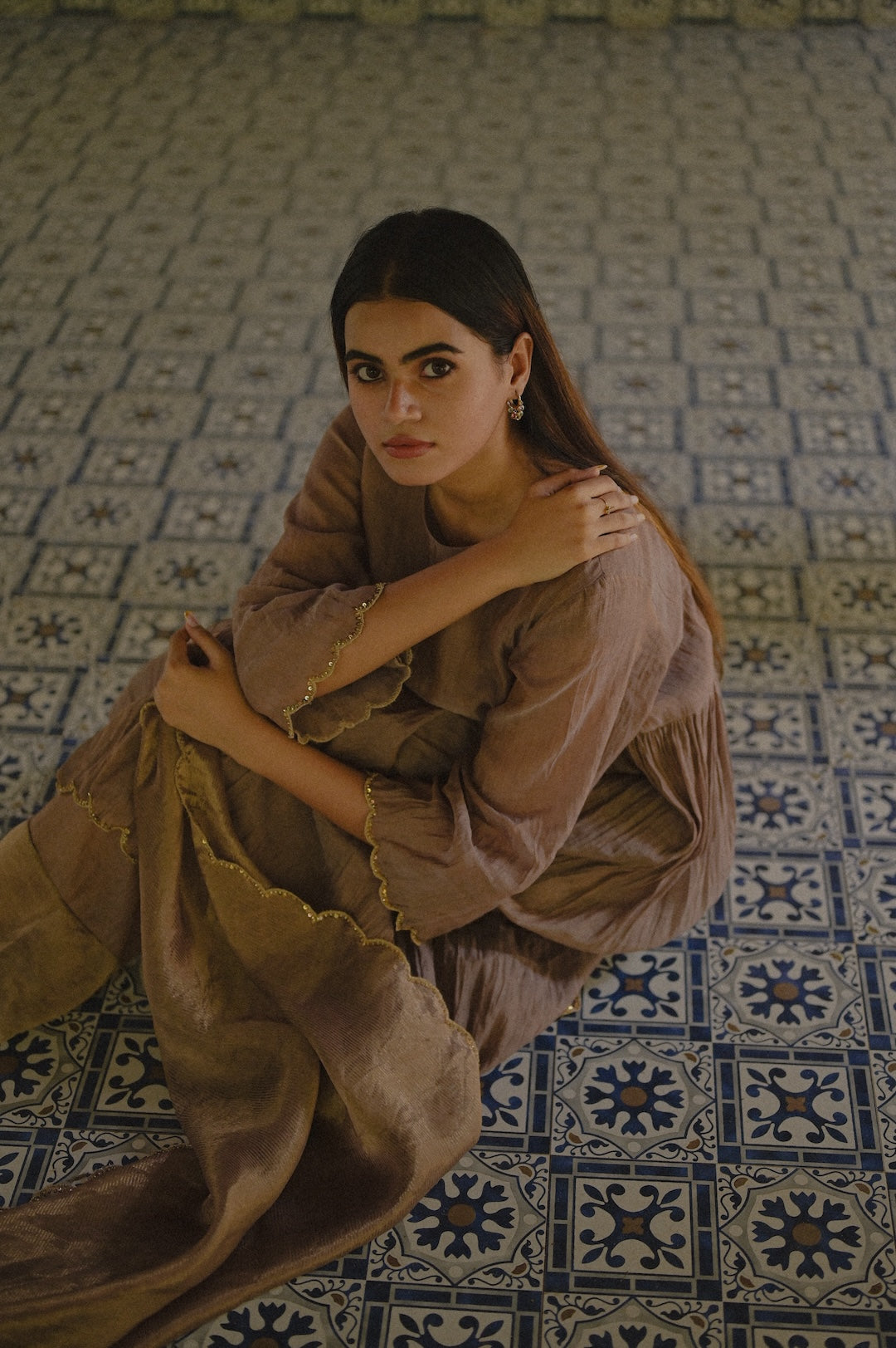 Grey Chanderi Tissue Kurta Set - Zuleiha