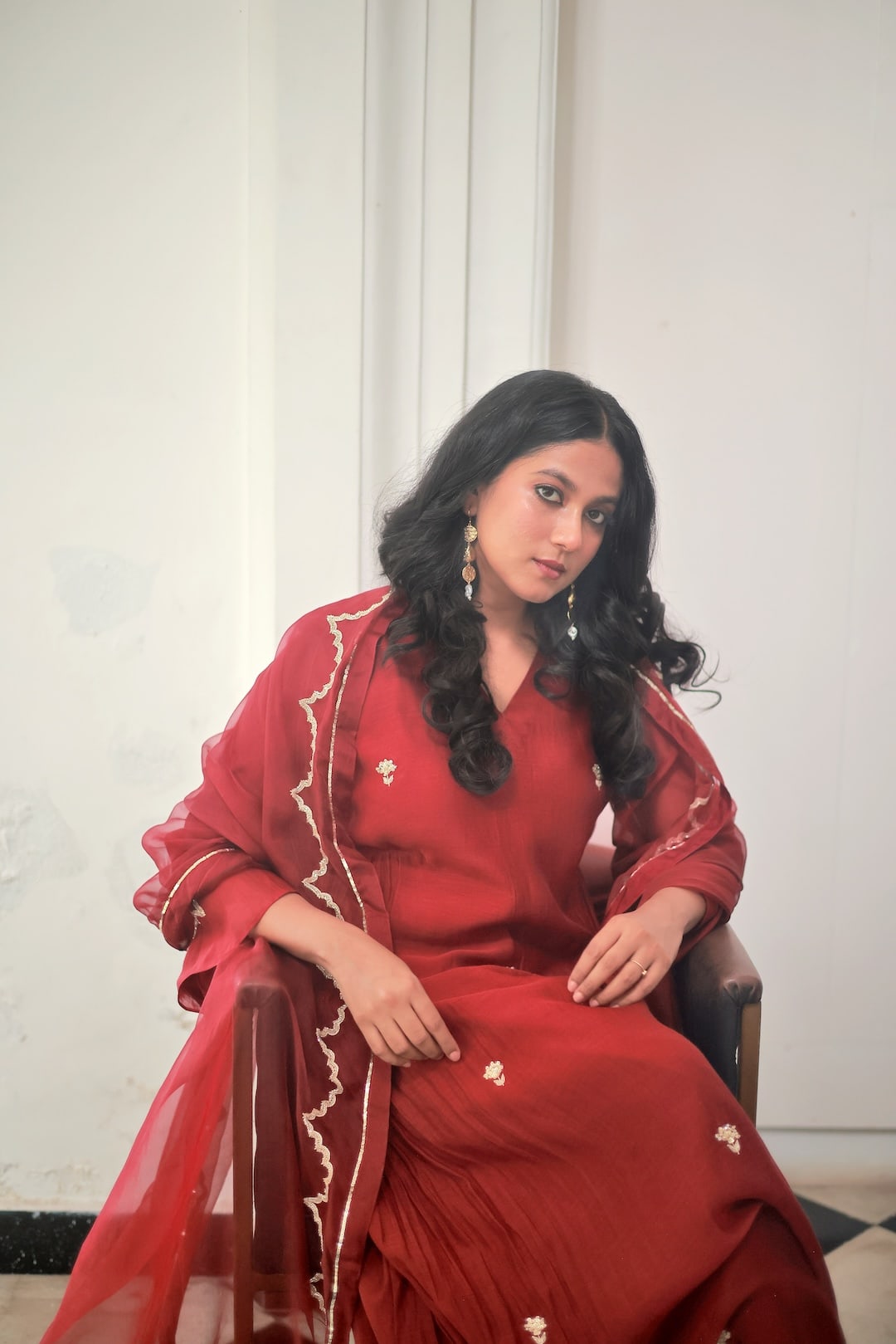 Lal Kurti Set - Zuleiha