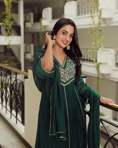 Namitha Pramod in Bottle green Chanderi Kurti Set