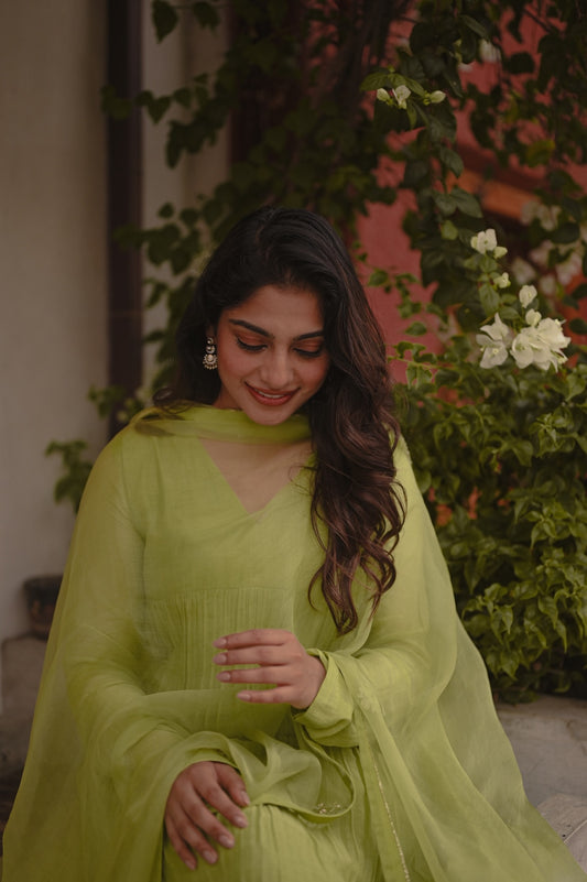 Sona Olickal in lemon green Chanderi and Organza Kurti Set