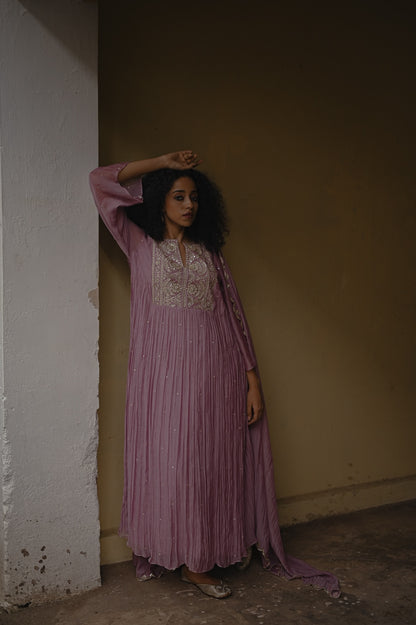 Lavender Pearl and Zari Handworked kurta set - Zuleiha