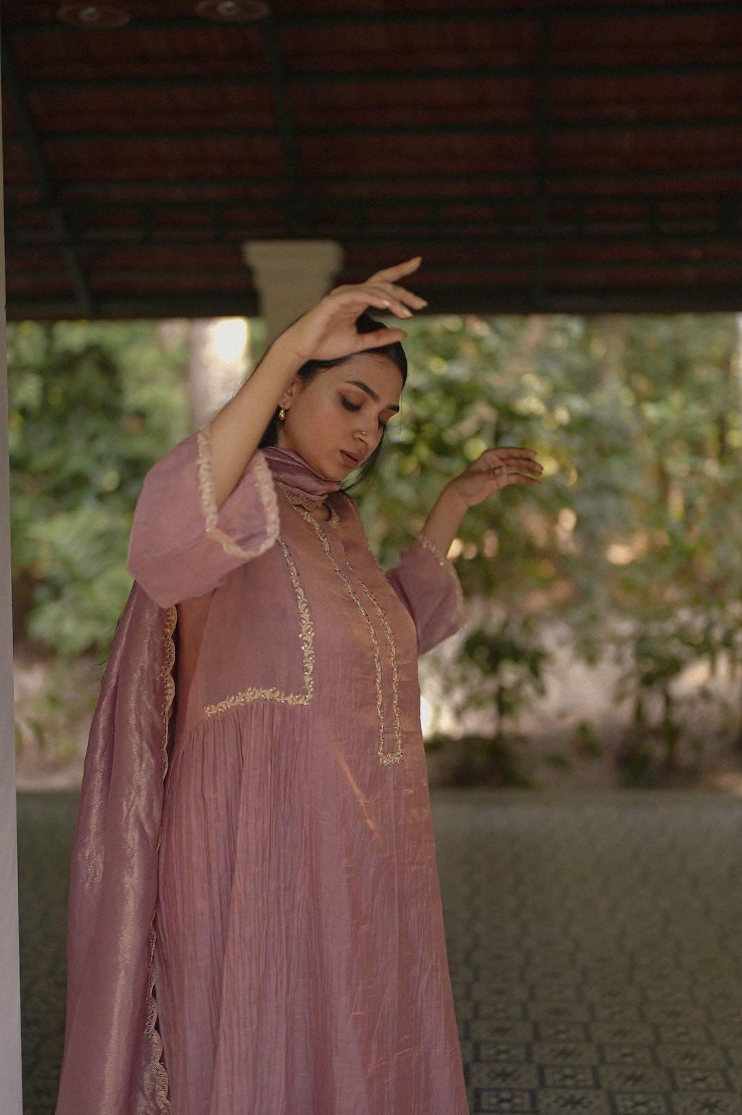 Mauve Chanderi Tissue Kurta Set - Zuleiha