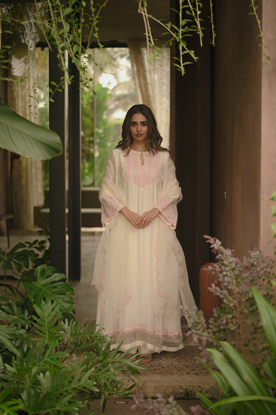 WildFlower Offwhite - Zuleiha