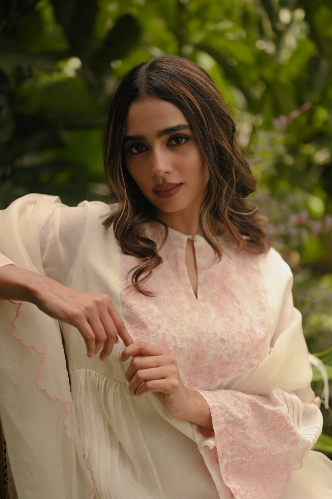 WildFlower Offwhite - Zuleiha