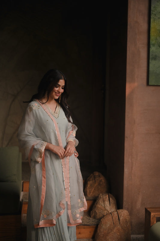 Roohi blue and peach set - Zuleiha