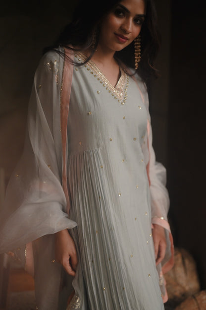 Roohi blue and peach set - Zuleiha
