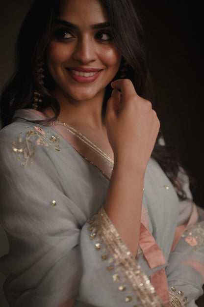 Roohi blue and peach set - Zuleiha