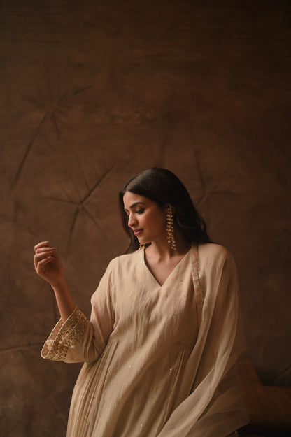 Roohi Ivory Set - Zuleiha