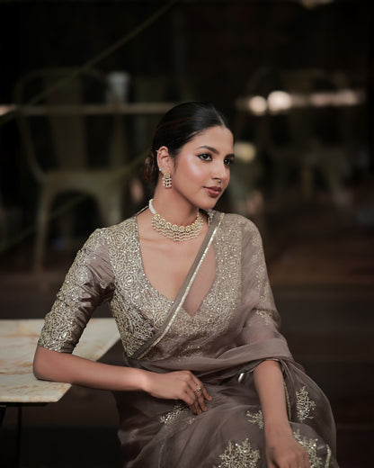 Grey Saree - Zuleiha