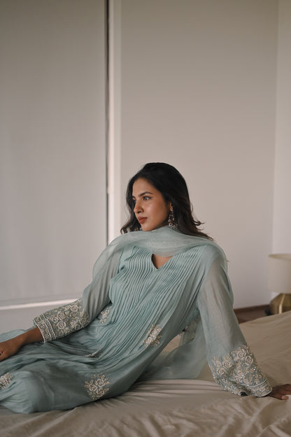 Sukoon Neel Set - Zuleiha