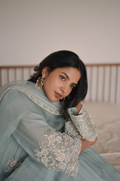 Sukoon Neel Set - Zuleiha