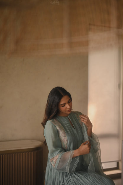 Sukoon Phool Set- Zuleiha