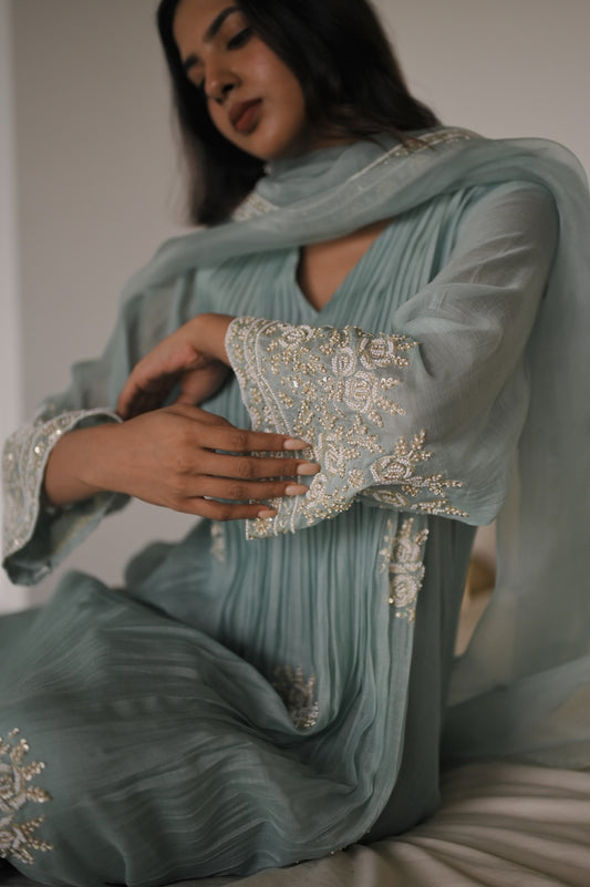 Sukoon Neel Set - Zuleiha
