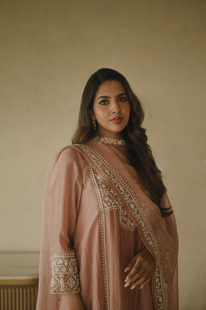 Sukoon Luxe Soft Gold Set - Zuleiha