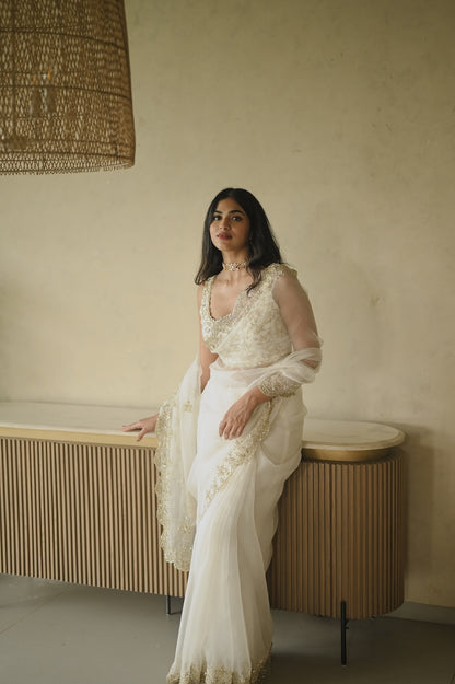Sukoon Luxe Noor Saree - Zuleiha
