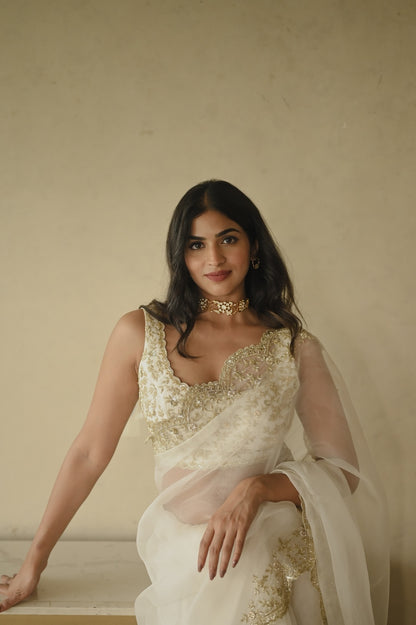Sukoon Luxe Noor Saree - Zuleiha
