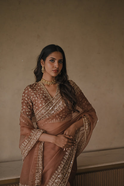 Sukoon Luxe Husn Saree - Zuleiha