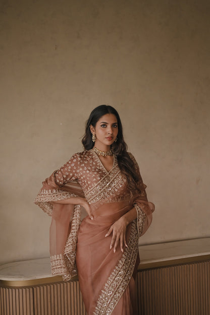 Sukoon Luxe Husn Saree - Zuleiha